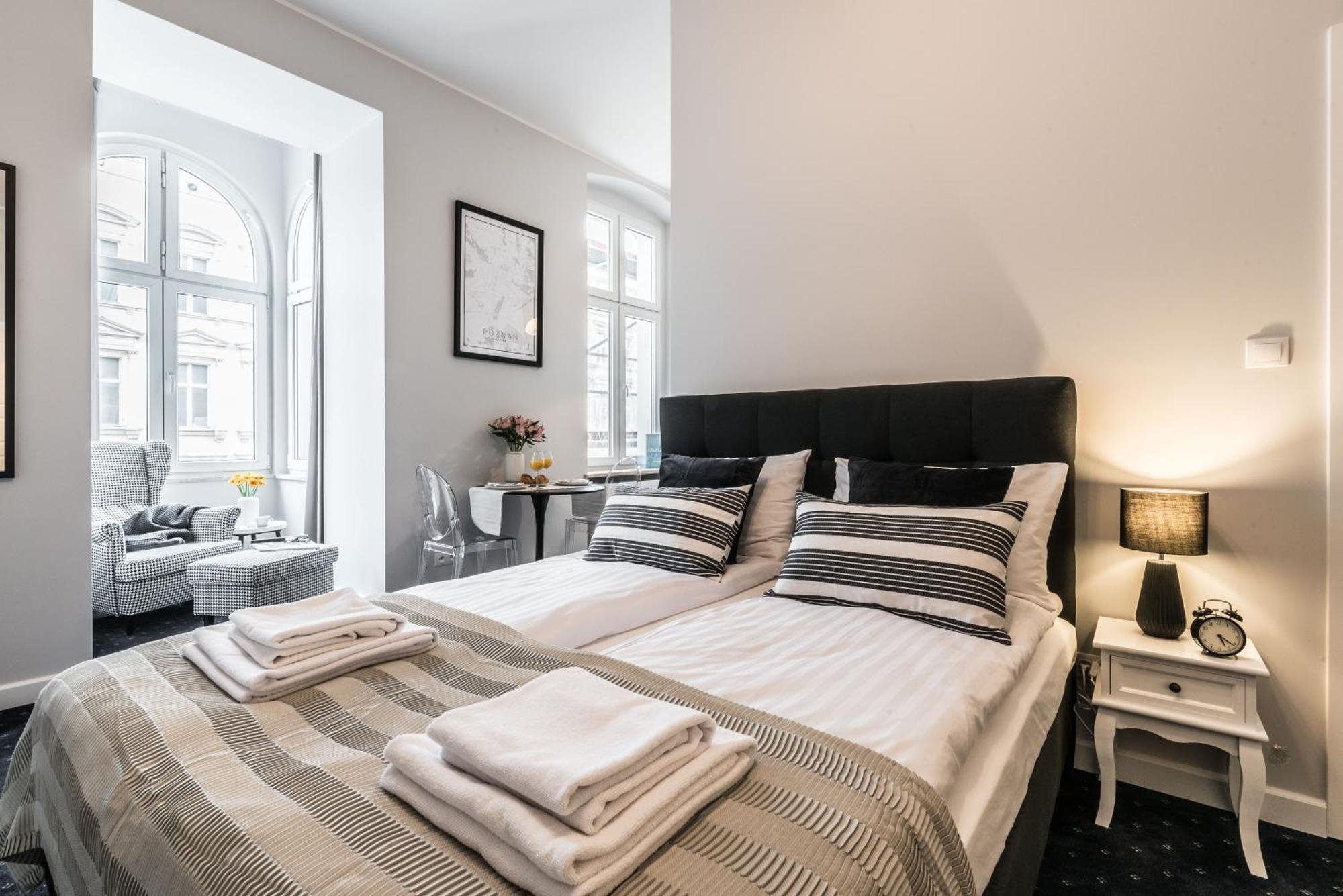 Serenity Aparthotels - Old Town Poznan By Friendly Apartments Extérieur photo